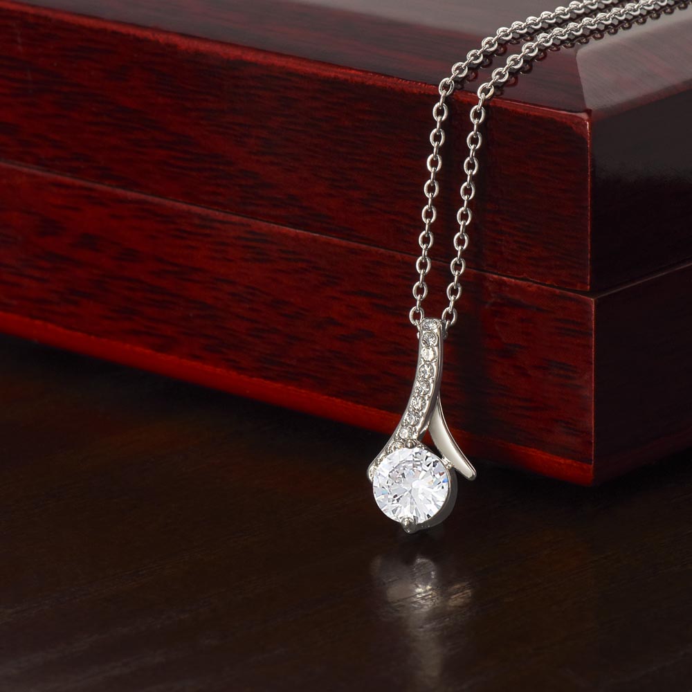 Alluring Beauty Necklace — Elegant Witchy Jewelry