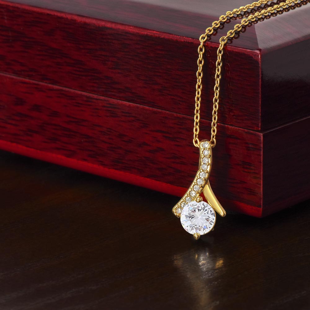 Alluring Beauty Necklace — Elegant Witchy Jewelry